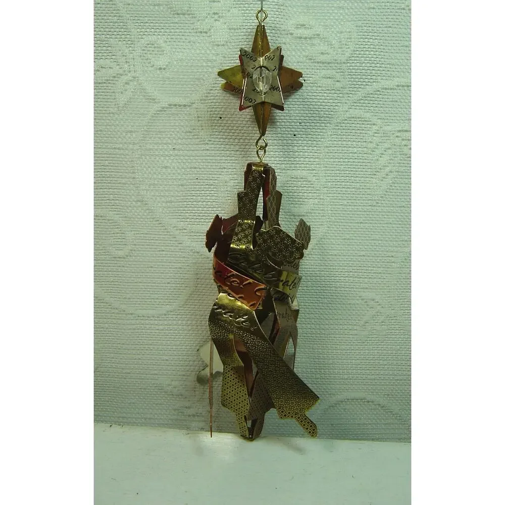 HALLMARK ORNAMENT-WORLDWIDE CELEBRATION-2002